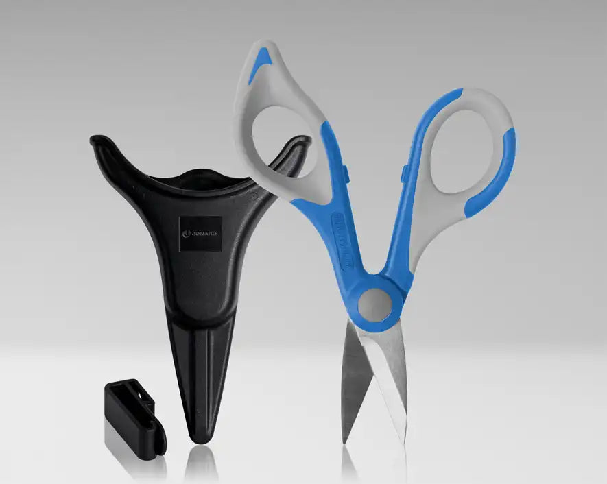 Scissor & Pouch Kit